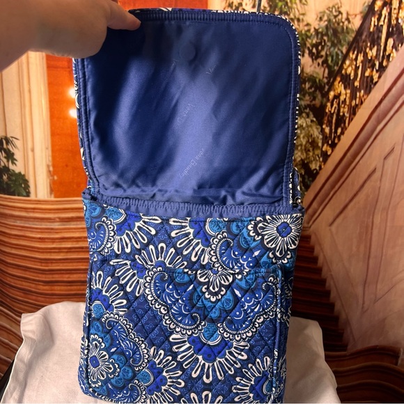 Vera Bradley Bohemian Messenger Adjustable Crossbody Bag, zip close and magnetic - Picture 7 of 16